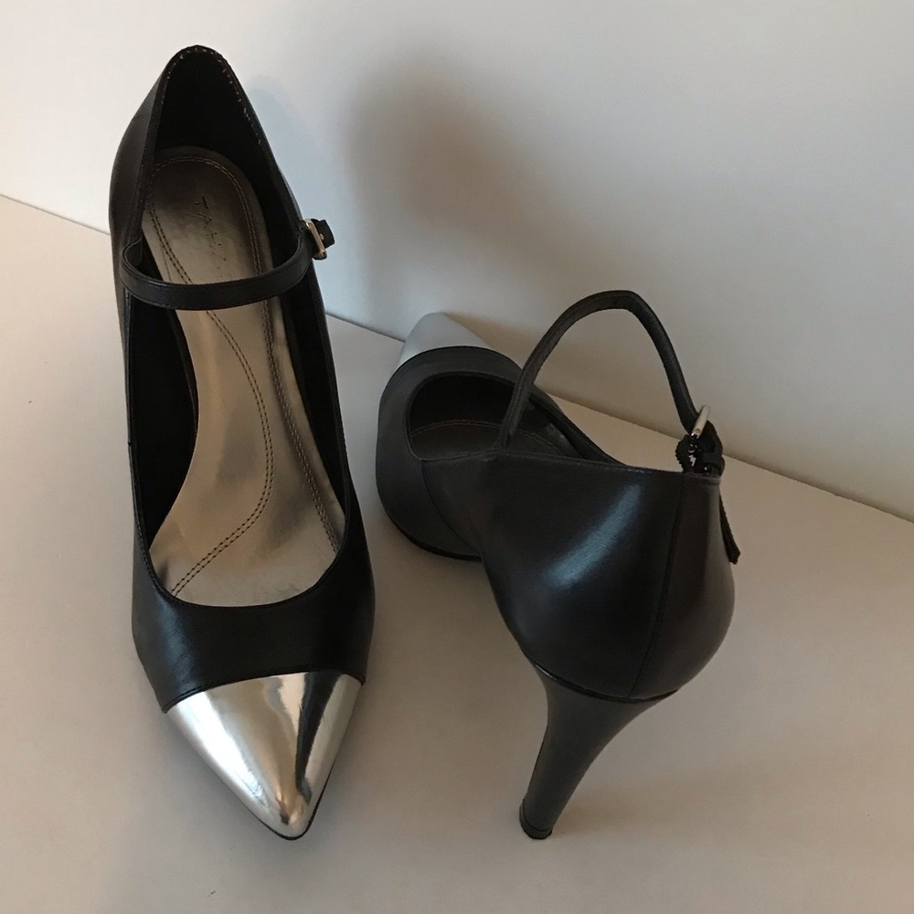 Tahari Shoes, 9.5